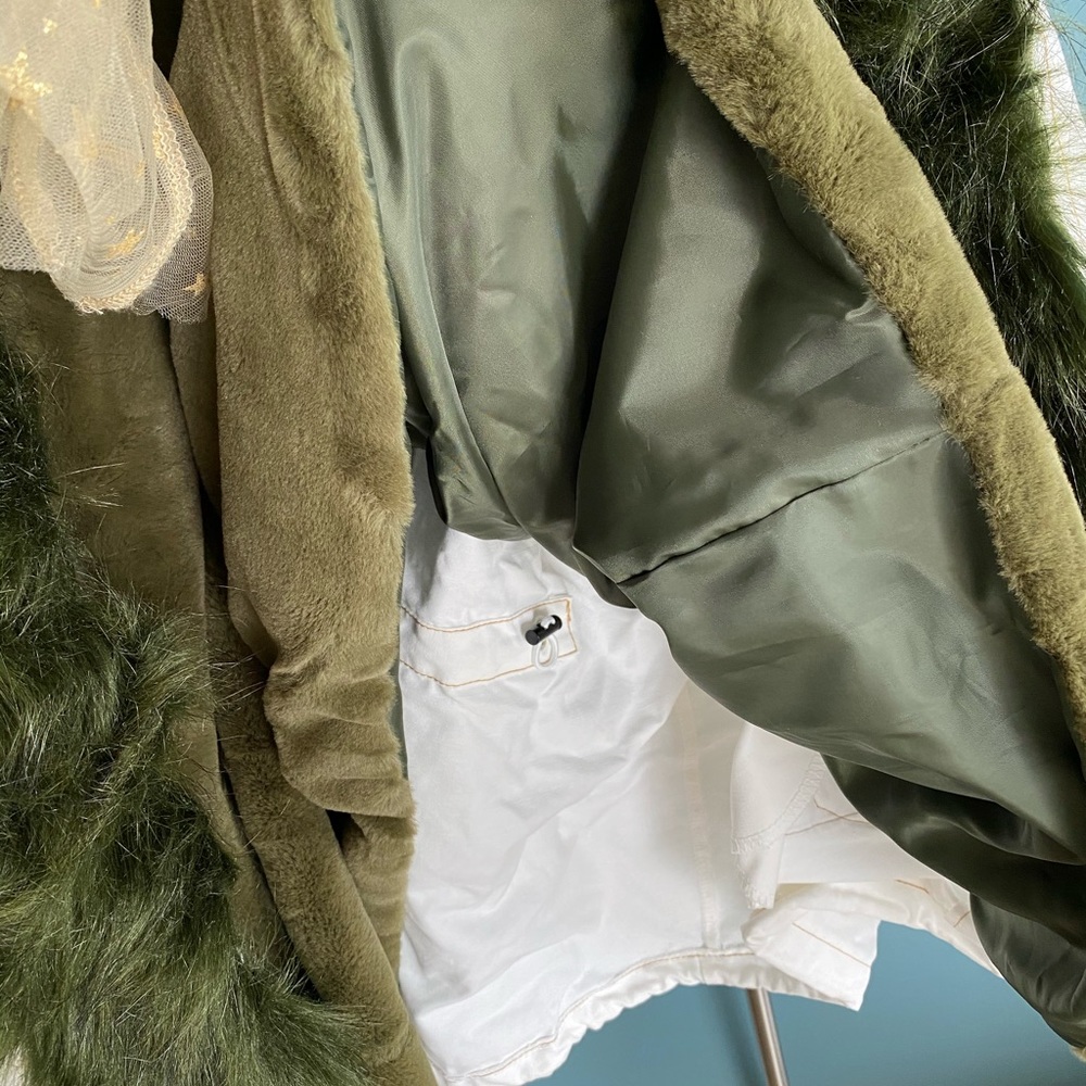 Oversized faux fur parka jacket - Picture 12 of 13